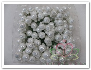 [A-006539] Balletjes op draad Wit Opaal 2 cm doos 144 stuks