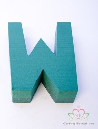 [A-010288] Letter W 30 x 20 cm steekschuimvorm oase voor verse bloemen