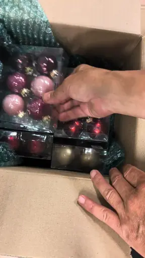 [A-028172] Restantenbox Kerstballen Bekijk video voor inhoud